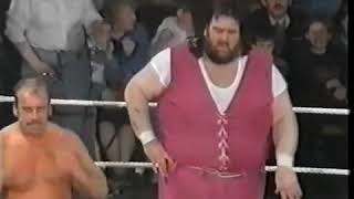 Giant Haystacks & Sean South Vs Boston Blackie & Robbie Brookside