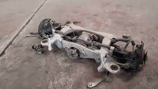 Benzhail ,rear axle casing mounting and control/railing arm,wheel suspension replacement. Mercedes.