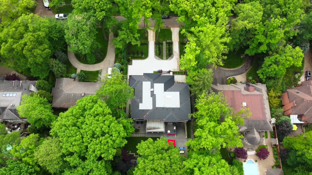 1585 Jalna | Over 10,000 Sq.Ft. Smart Home | For Sale by the Papousek Team