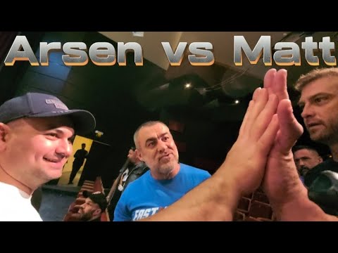 Arsen Liliev vs Matt Mask (hand size comparison)