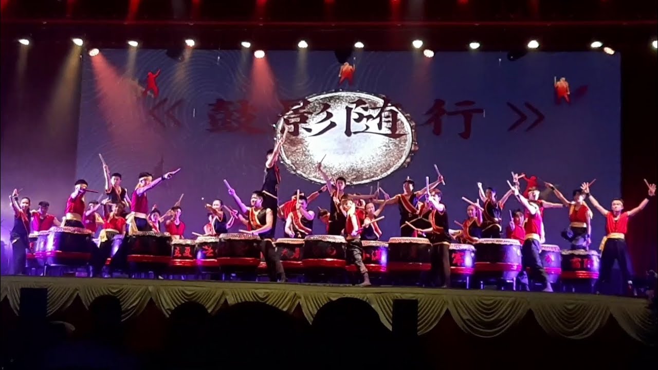 育华中学二十四节令鼓队第五届联合公演《鼓影随行》：《鼓影随行》