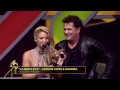 Shakira & Carlos Vives - La Bicicleta Premios 40 Music Awards 2016