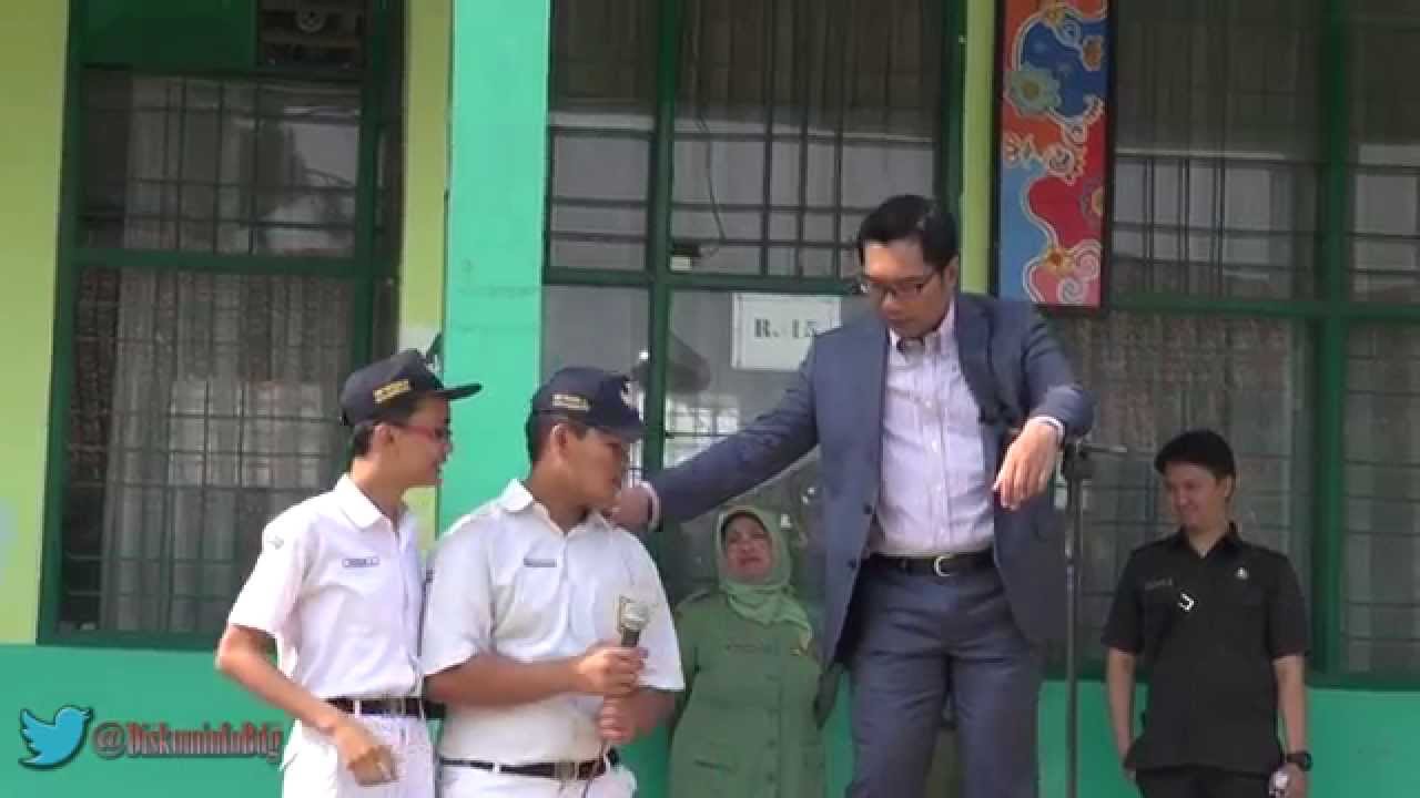 141013 Pembina Upacara Bendera SMPN 31 Bandung