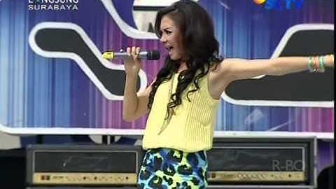 IKA PUTRI Live At Inbox (21-11-2012) Courtesy SCTV