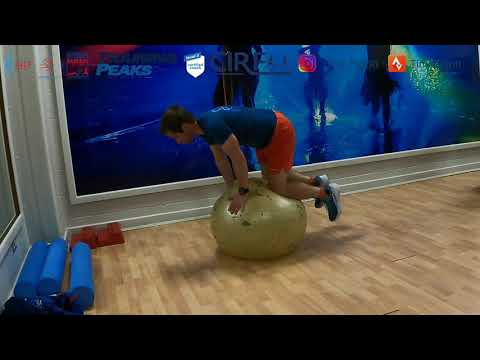 Gym ball kneeling balance