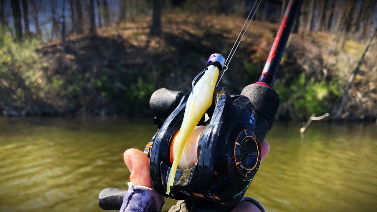 Bait Finesse for Spring Smallmouth! Michigan Prespawn Bass Fishing