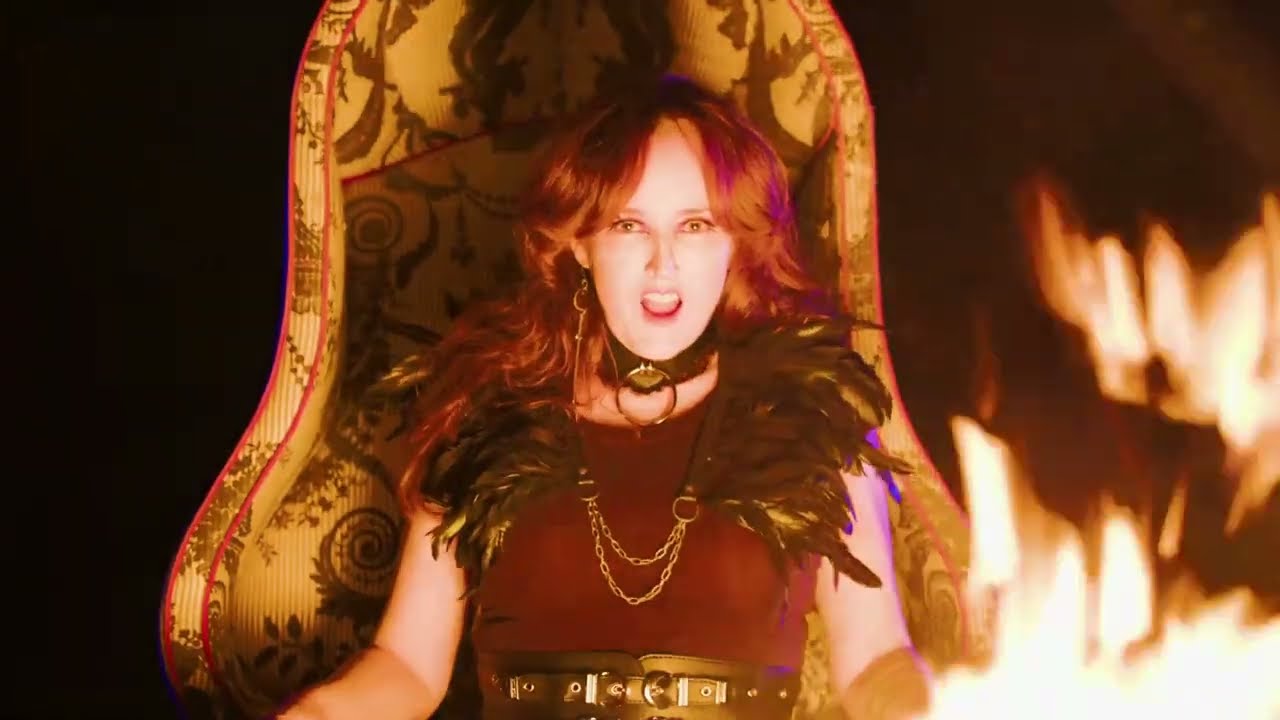 Handapple - Ghost (Official Music Video)