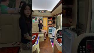 What kind of status allows someone to ride in this vehicle? #Toyota Coaster #Million-Dollar-Level