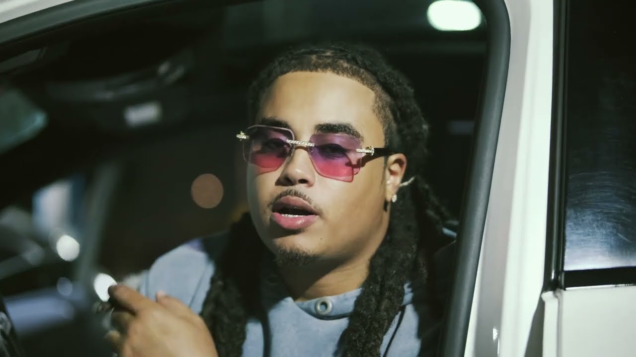 Pimp Tobi - Blue Nose (Official Video) - YouTube