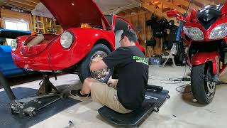 DIY Garage Restoration VW Super Beetle new Chrome Wheels!