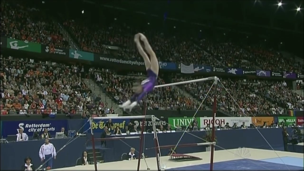 🥇 Aliya Mustafina 🇷🇺 UB AA 15.300 2010 World Championships