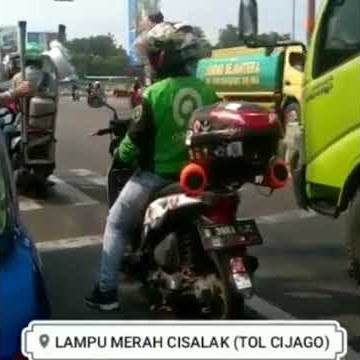 Gojek yang hobinya joget😂😂!!!!!