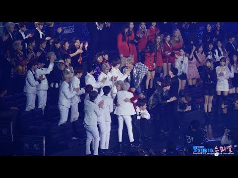 181106 BTS Digital Album of the Year Award Win Artist Seat Reaction Fancam @ Genie Music Awards b...