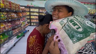 MBAH KARTI TERHARU ENTUK REJEKI LANGSUNG DINGGO BLONJO KEBUTUHAN SEHARI HARI🥺😇❤️