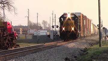 CSXT F732-20 Notch 8 with Horn Salutes as they Rush out of Town