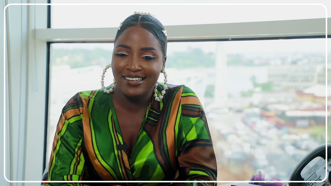 ELLE TALK AVEC PAOLA AUDREY