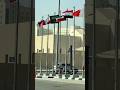 مشهد جميل رفع العلم اليمني في مقر مجلس التعاون الخليجي فعلتها السعودية روحي درع آل سعود أعزهم الله 