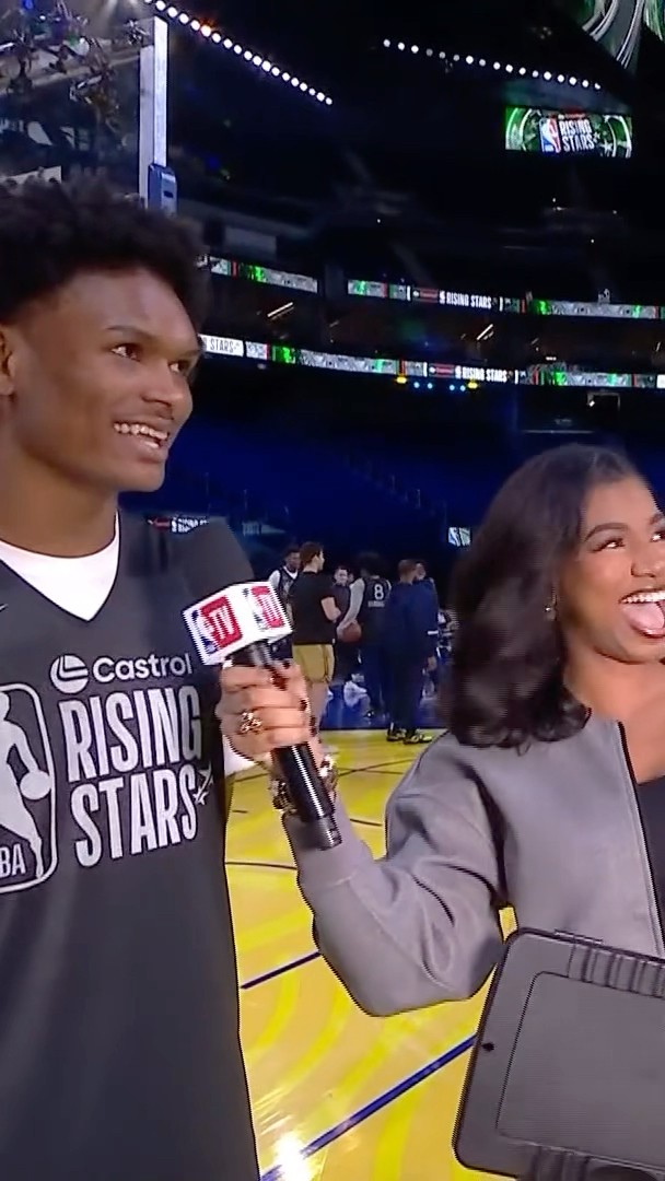 The Thompson Twins taking friendly jabs during their interview with Taylor Rooks ?