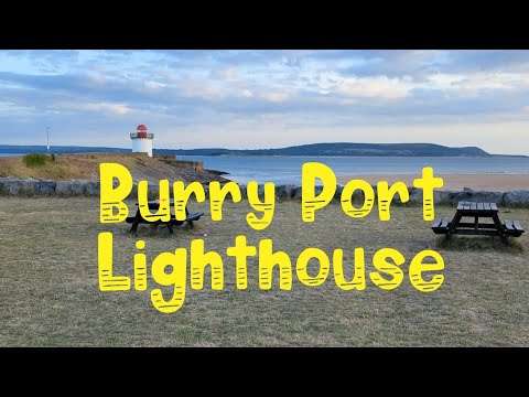 Evening stroll at Burry Port Lighthouse #BurryPort