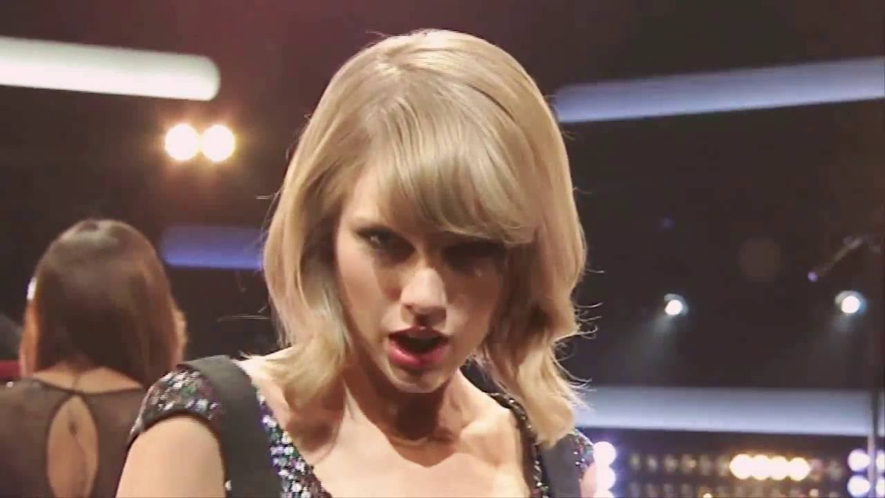 Taylor Swift 'We Are Never Ever Getting Back Together' 2014 •Japan