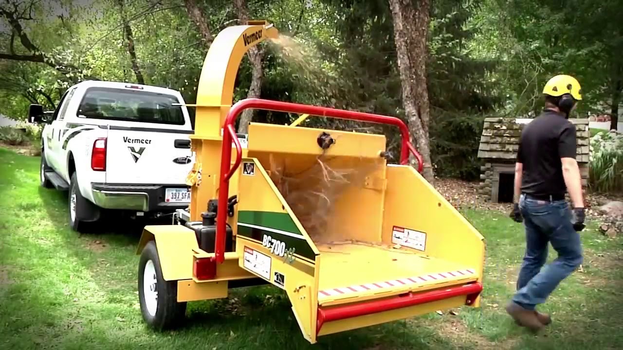 BC700XL Brush Chipper Vermeer Tree Care Equipment - YouTube.