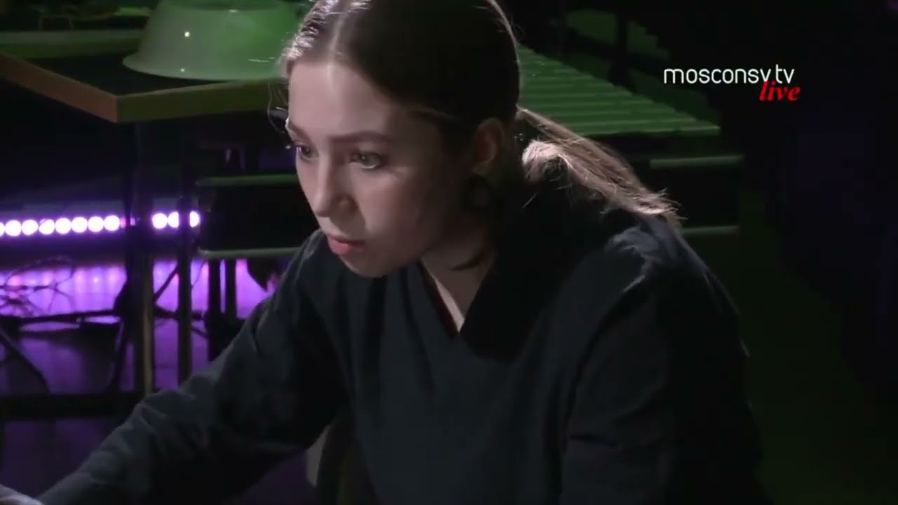 Krzysztof Wołek "Flat Surfaces" for piano and live electronics