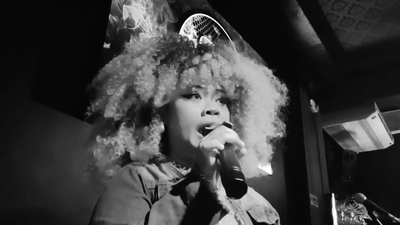 Where do I begin (Love Story) - Shirley Bassey • Everly Jayag Cover @MR Big Music Lounge