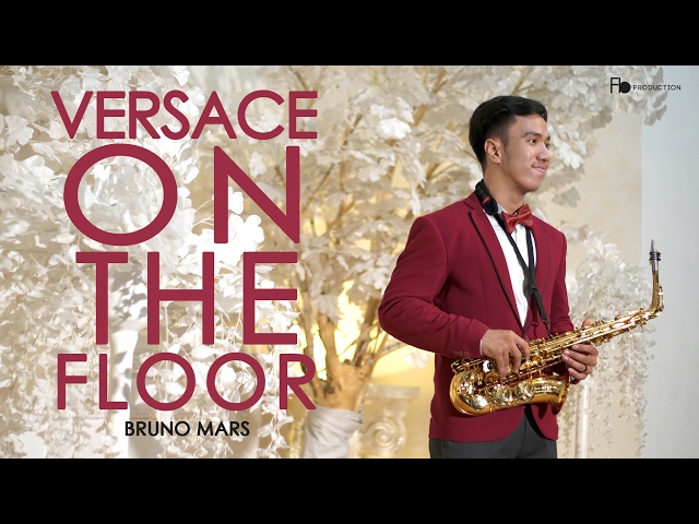 Versace On The Floor - Bruno Mars (Saxophone Cover by Desmond Amos) class=