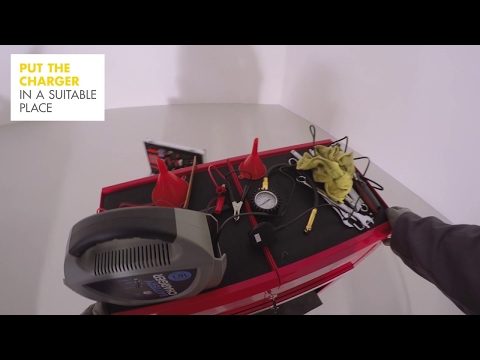 วีดีโอ: คุณจะเชื่อมต่อคอมเพรสเซอร์ AC กับแบตเตอรี่รถยนต์ได้อย่างไร?