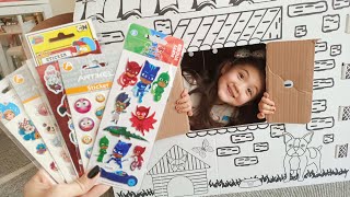 Eylül Ve Poyraz Bebek Minicik Karton Eve Sticker Yapıştırdılar Fun