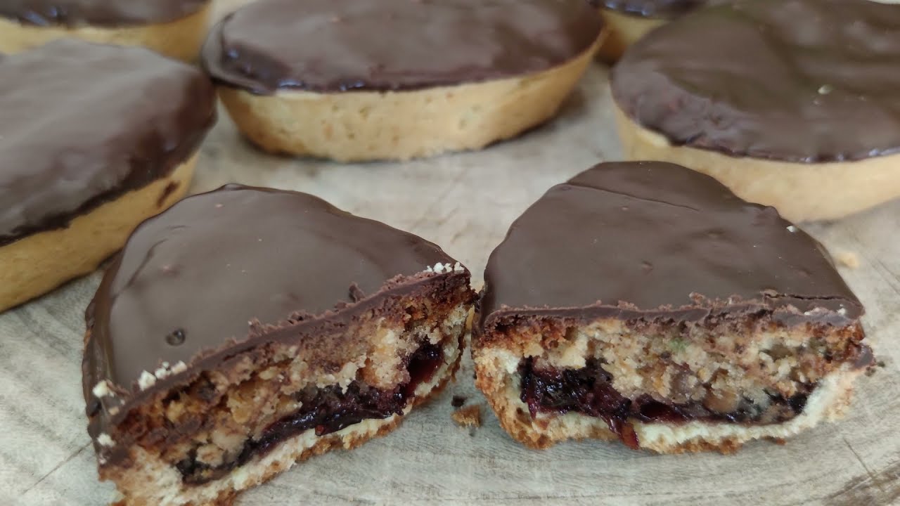 Fruttone leccese, tipica specialità salentina - Sfizi & Delizie