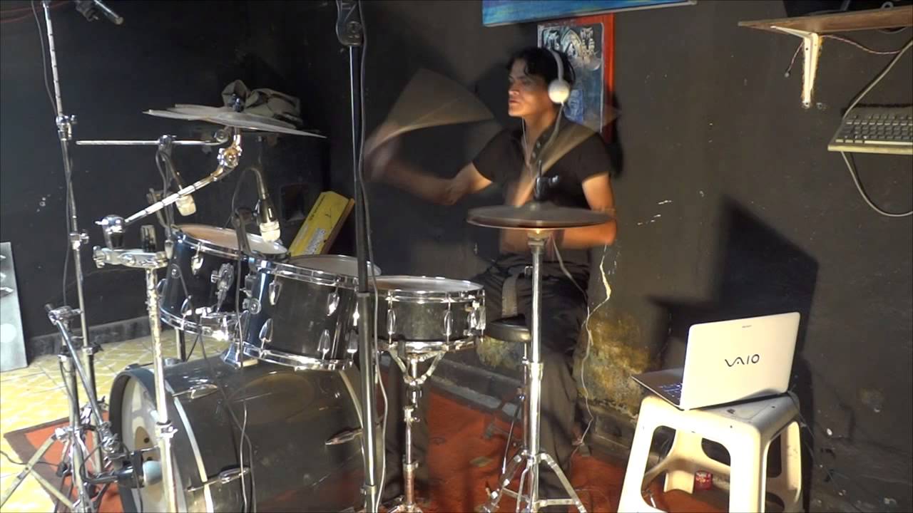 Alex Bataco ALEX BATACO COVER THE RASMUS ¡NO FEAR! - YouTube