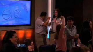 Ellens Audience Pages Get Busy Dancing