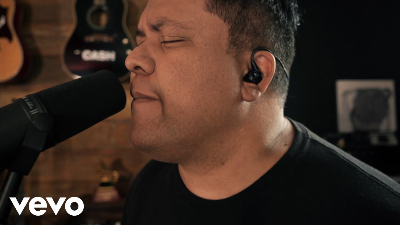 Watch Discopraise - Bem Perto on YouTube Watch Discopraise - Bem Perto on YouTube