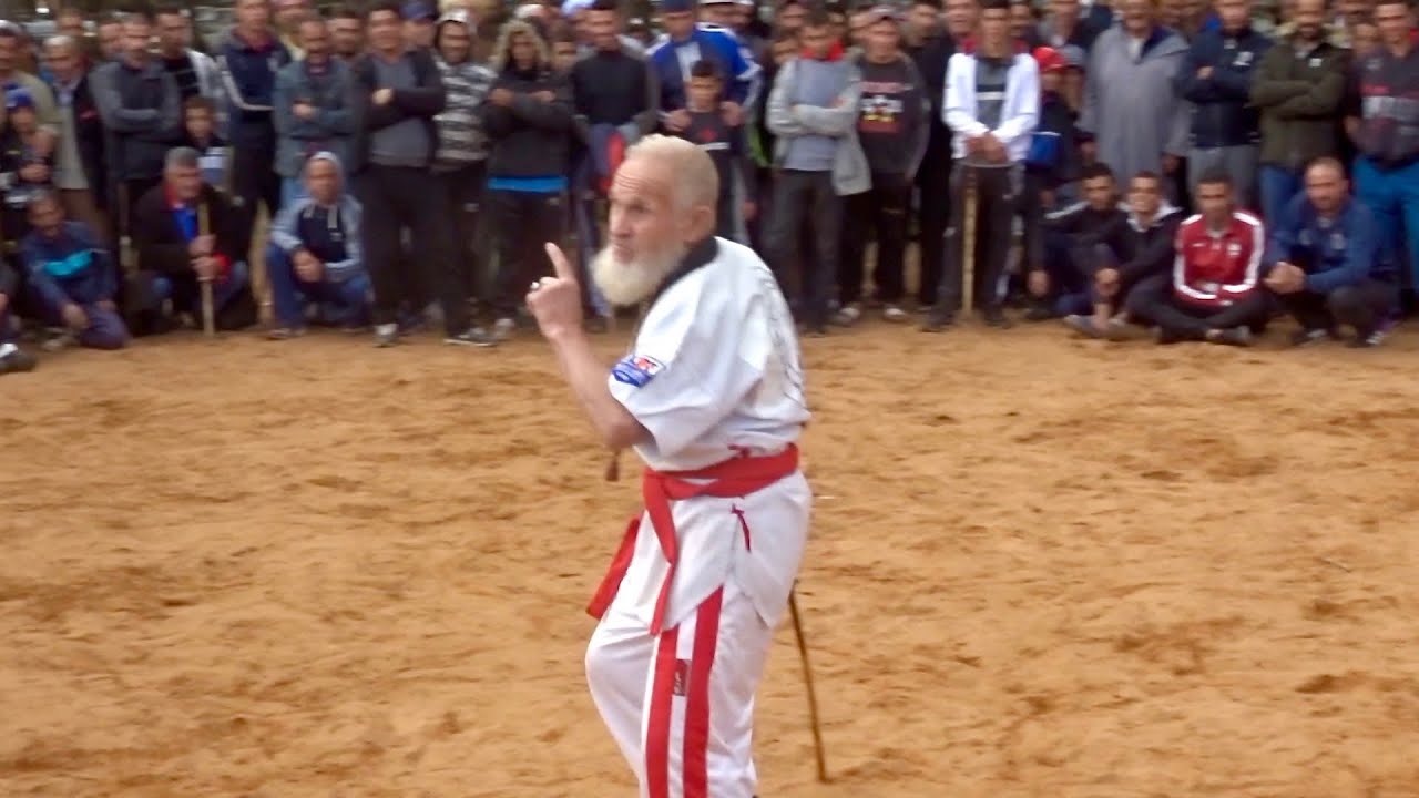 Combat de matraque 43 مبارزة بالعصا