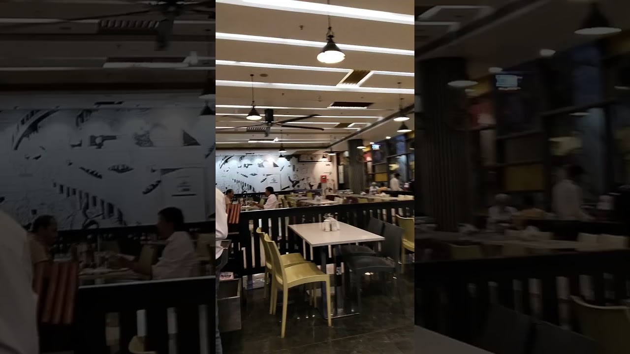 Express food plaza in door 🚪🌻