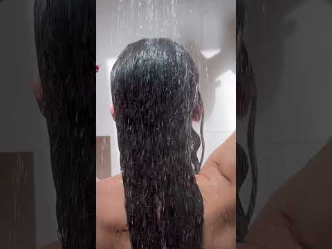 Video: Garnier Ultimate Blends Den Silky Smoothere Shampoo Review