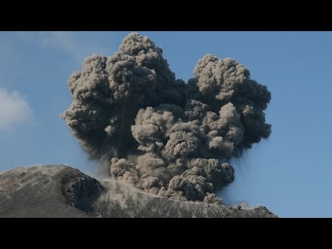 Krakatau Krakatoa: explosiv eruptions  YouTube