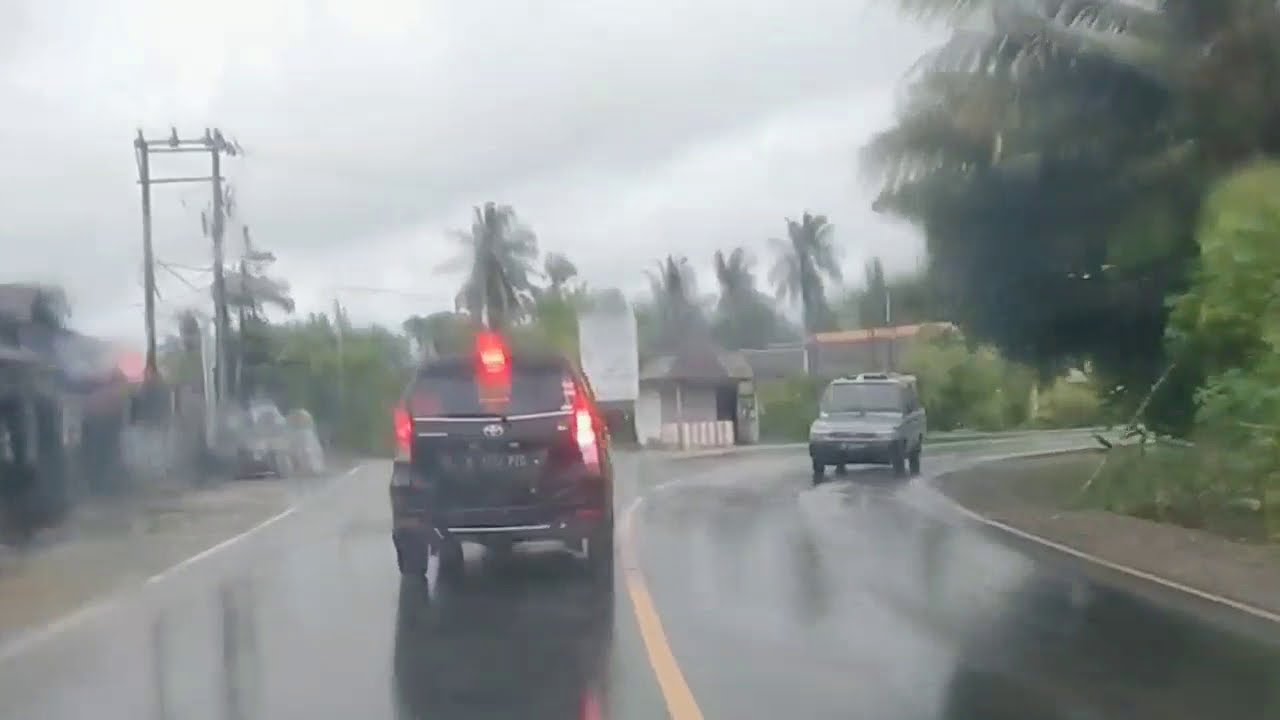 BALAP LIAR AVANZA XENIA VS DATSUN GO// INDONESIAN RACING CAR