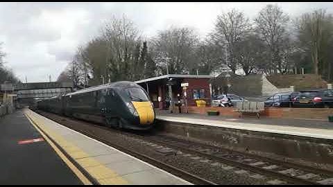 Class 800 dashes through keynsham