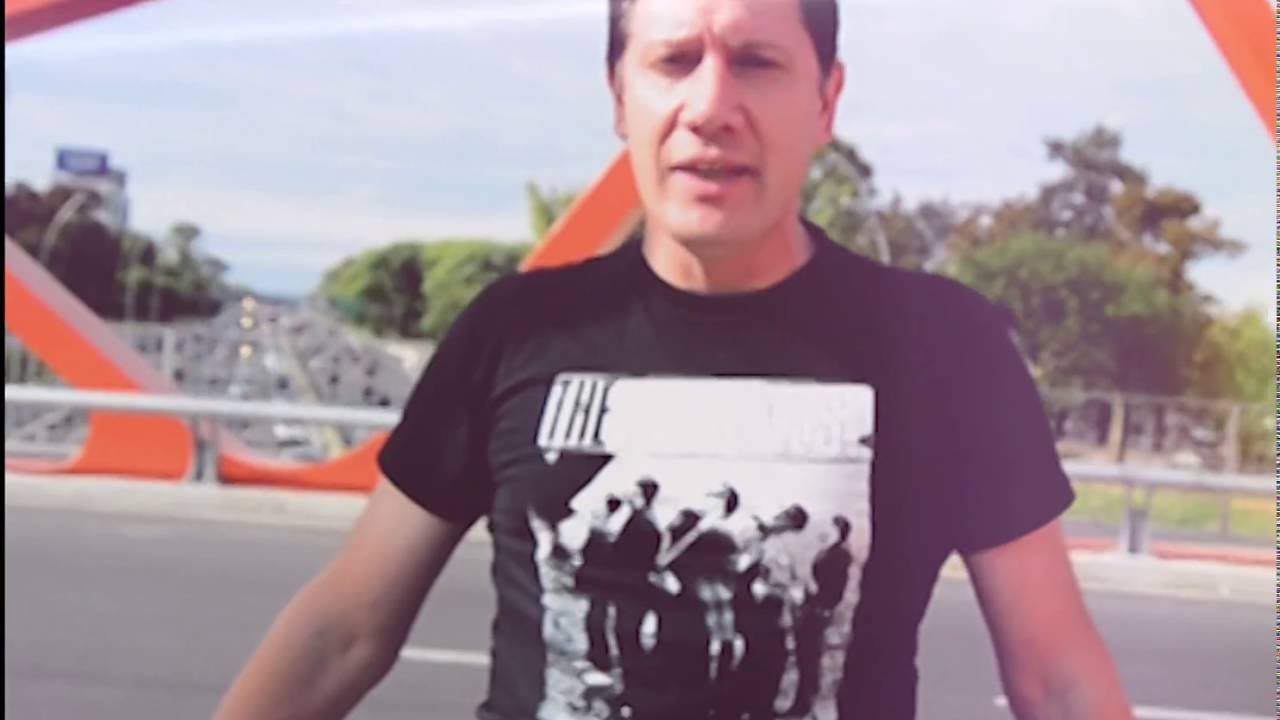 Traje Desastre  - No lo Entendes (Video Oficial)