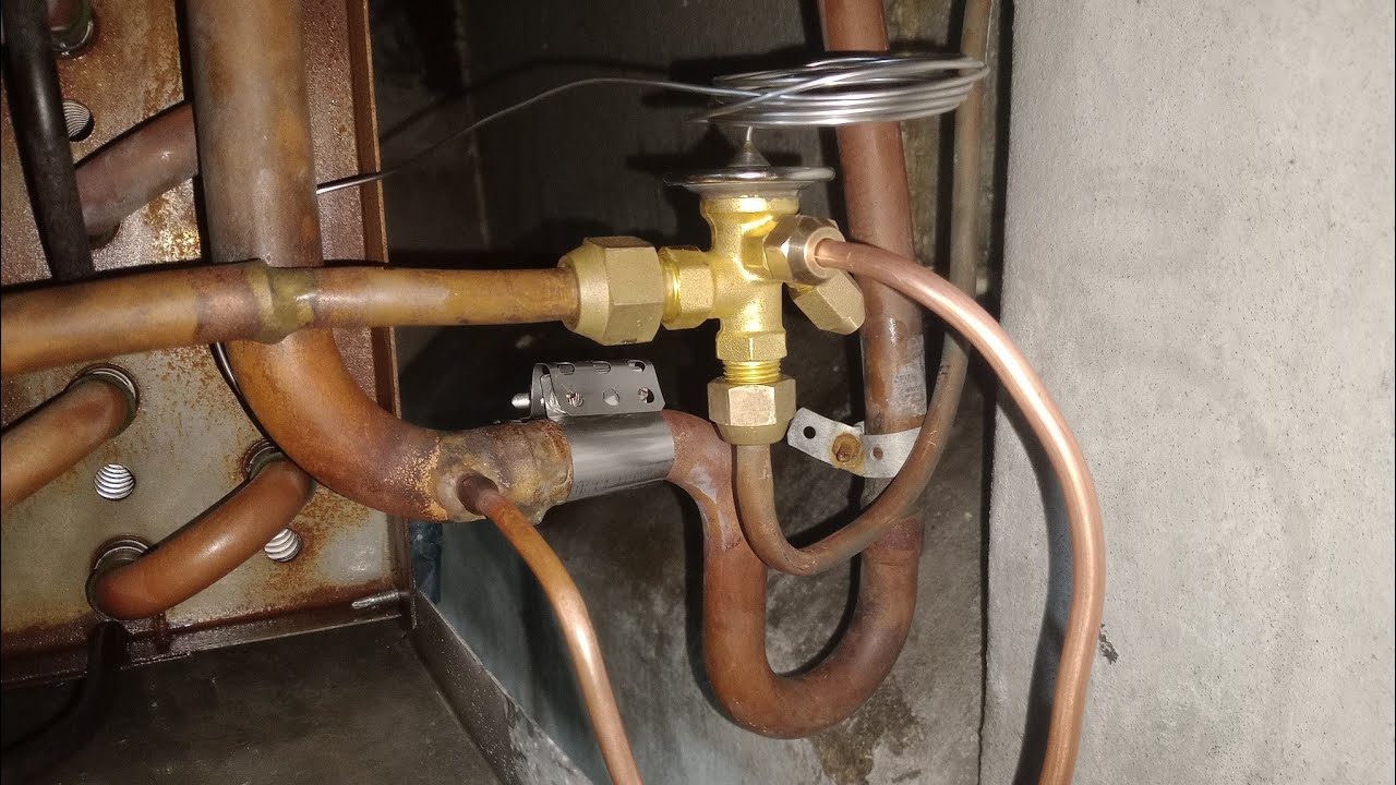 Reemplazo de valvula de expansion termostatica en camara frigorifica de conservacion