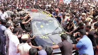 బెజవాడలో మహేష్ బాబు క్రేజీ చూస్తే దిమ్మతిరుగుతుంది Mahesh Babu Crazy Mass Fans Hangama in  Vjayawada