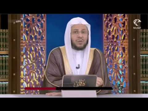 حكم كشف وجه الميت وهو في قبره عند دفنه؟ | الشيخ عزيز بن فرحان