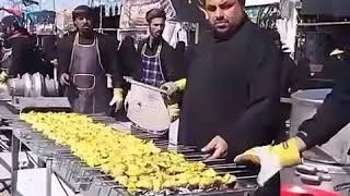 انشاالله اربعین کربلا 😢
پذیرایی و استقبال بی نظیر مردم عراق از زوار سیدالشهدا(ع)
صحنه های معنوی و ز