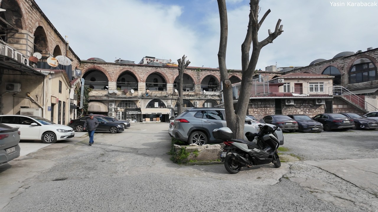 Vezir Hanı (Vezir Han), Çemberlitaş