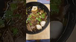 NOODLE SPICY BLOOD SOUP WITH BEEFnoodles soup