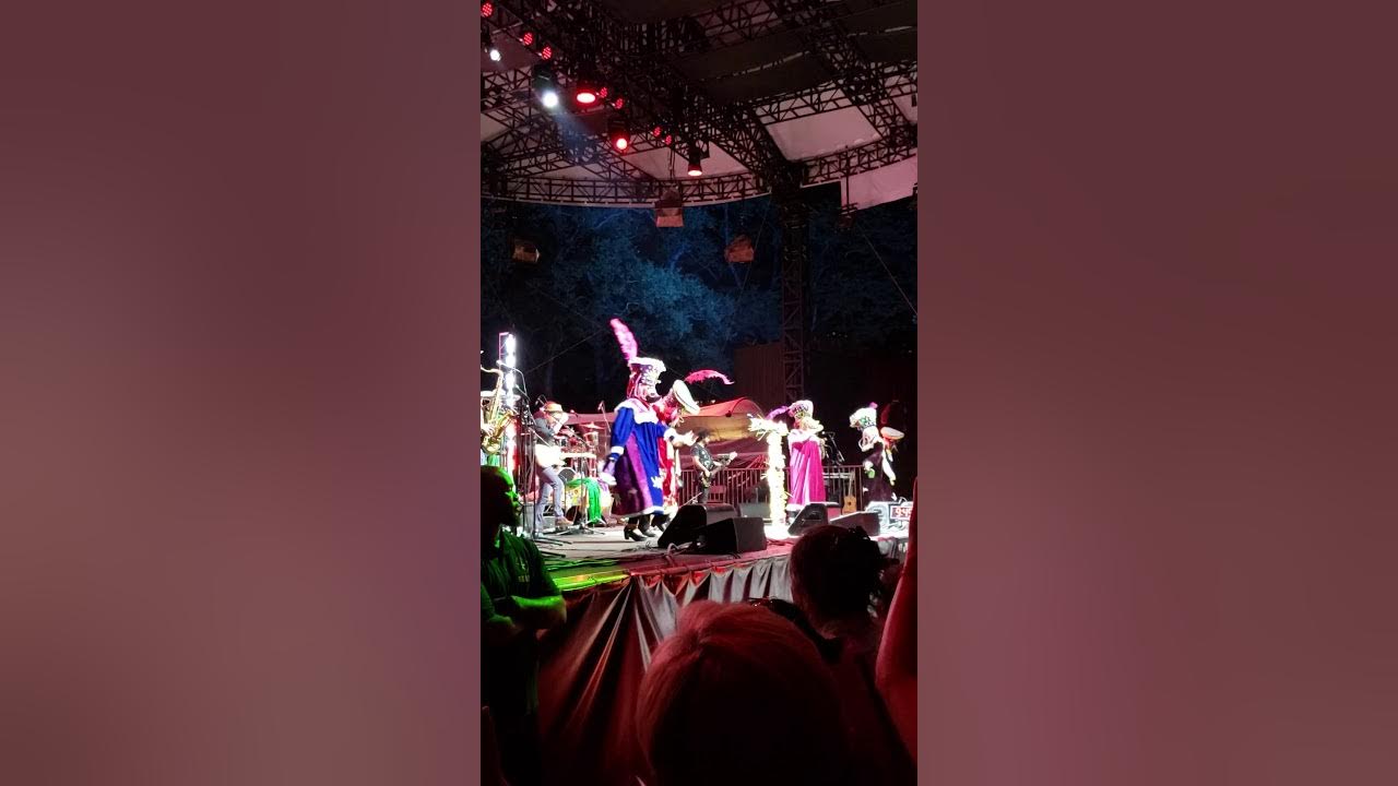 Zapata se queda - Lila Downs at Summer Stage (08/11/2019) Zapata se queda - Lila Downs at Summer Stage (08/11/2019)