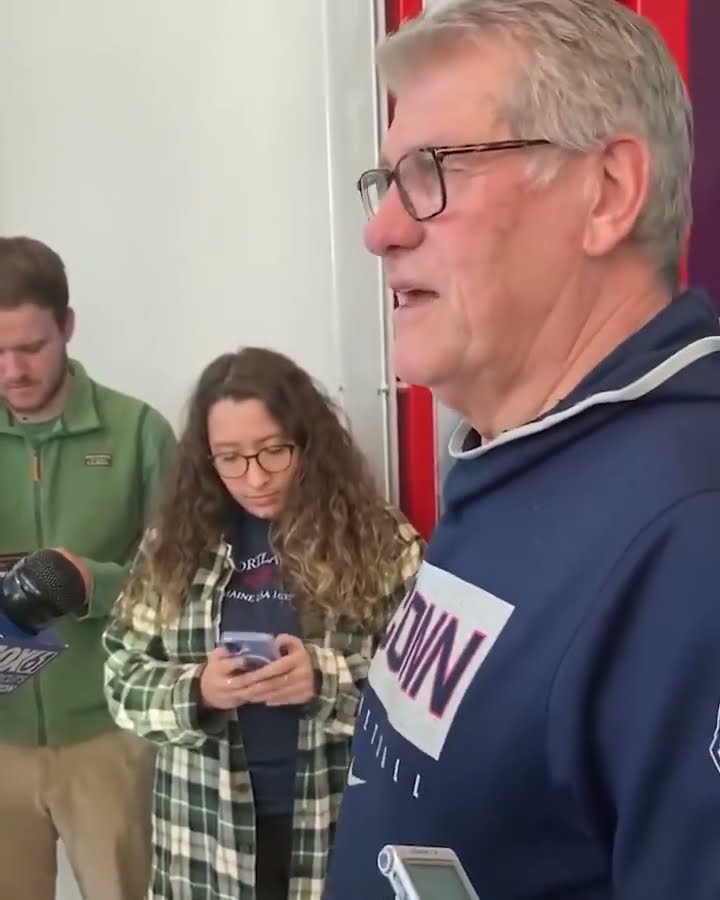 Geno Auriemma provides an update on Paige Bueckers' injury