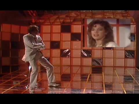 Смотреть «Udo Jürgens   Entschuldigung, wo geht's hier zur Hölle Sieben mal sieben 1984» на YouTube Смотреть «Udo Jürgens   Entschuldigung, wo geht's hier zur Hölle Sieben mal sieben 1984» на YouTube